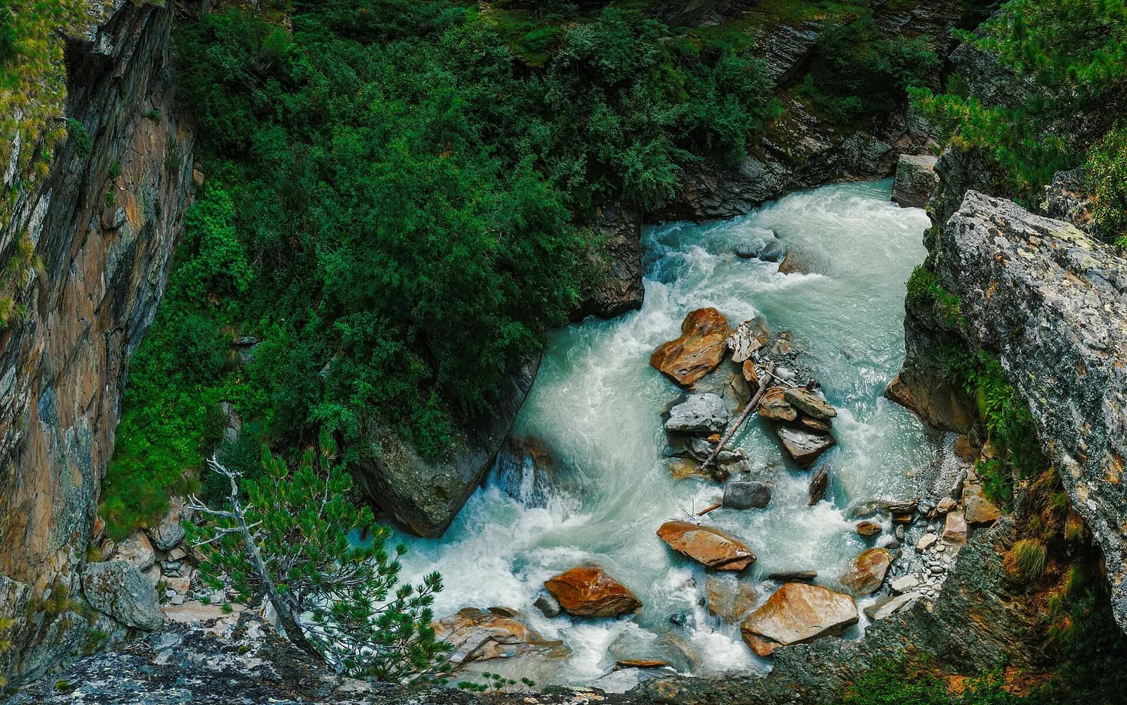 Tour del Gran Paradiso — Tappa 4: Eaux Rousses → Pont